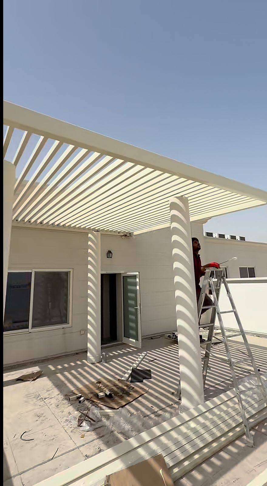 ​مظلات وسواتر الدمام
